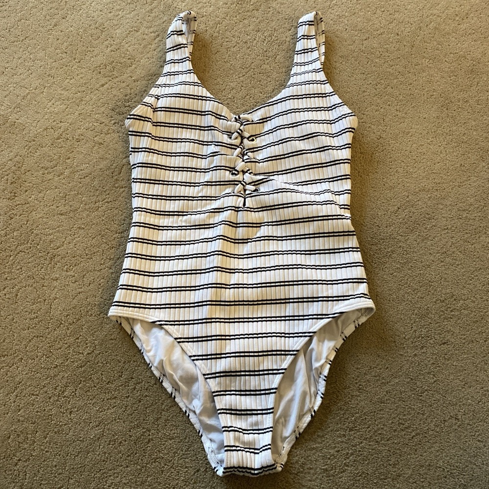 SEAFOLLY INKA RIBBED BLACK/WHITE STRIPED LACE-UP ONE PIECE SWIMSUIT SIZE‎ 14